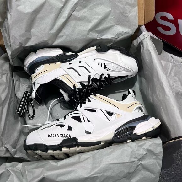 Genuine Balenciaga Track Runner White Black Trainers Sneakers Shoes EU39 US9 - Picture 1 of 6